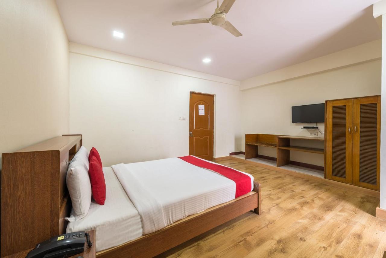 Stayeasy Majestic Bengaluru Kültér fotó