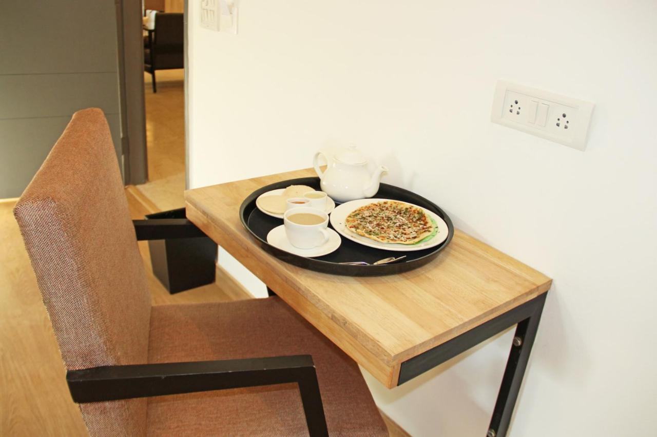 Stayeasy Majestic Bengaluru Kültér fotó