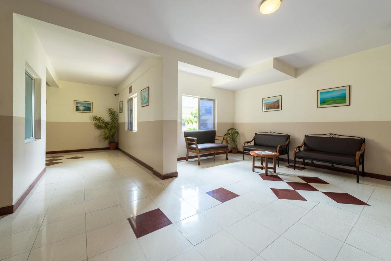 Stayeasy Majestic Bengaluru Kültér fotó